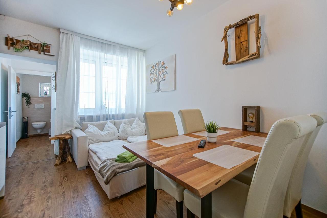 Auszeit Steiraland 7 Mit Ueberdachten Balkon Und Parkplatz Leoben  Exterior foto